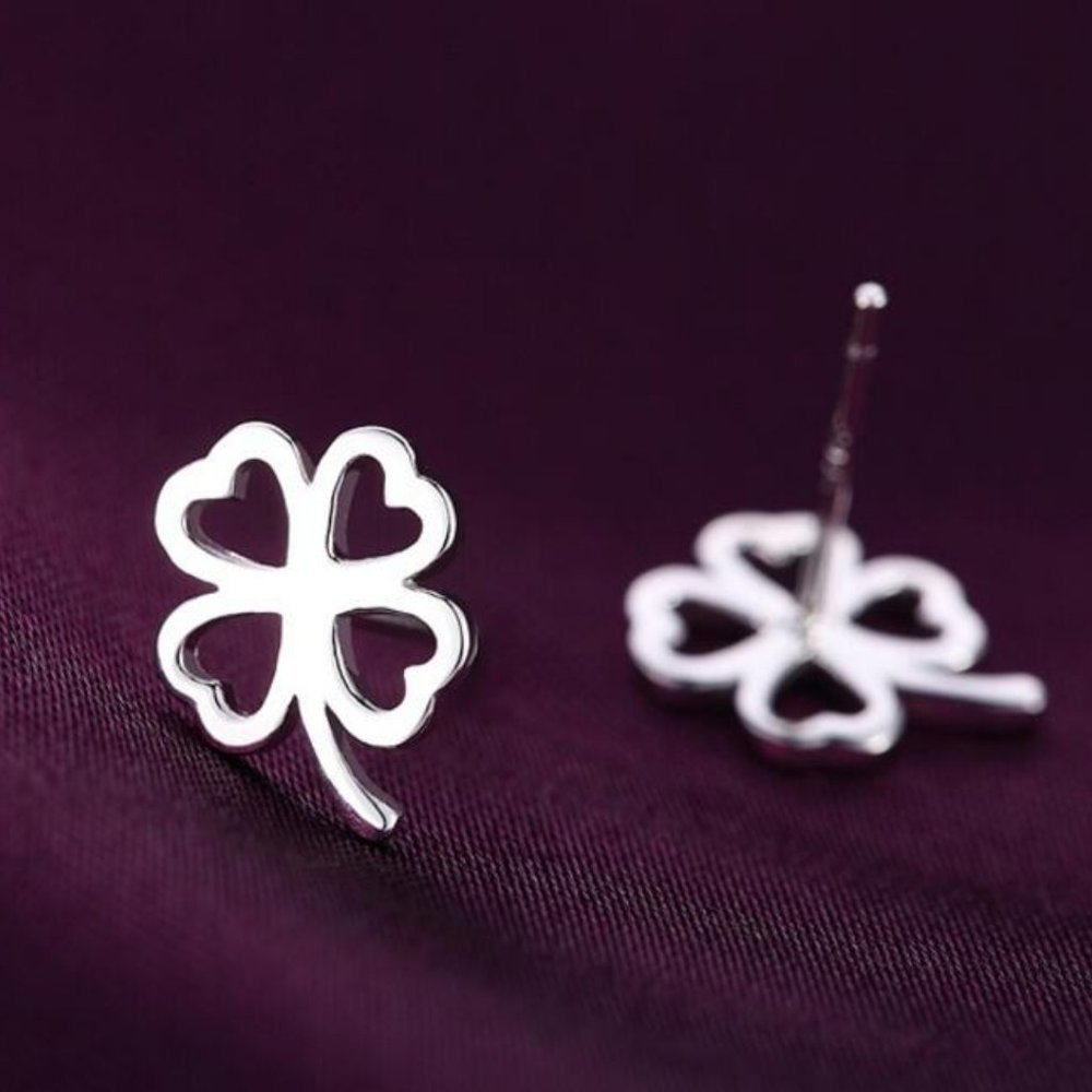 NEW 925 Sterling Silver Clover Stud Earrings - Picture 7 of 8